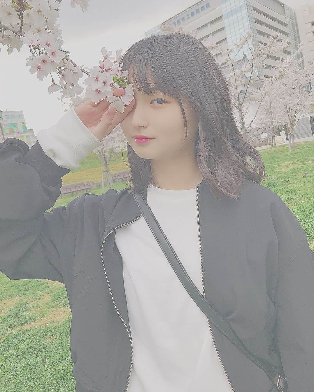 鈴木梨恩さんのインスタグラム写真 - (鈴木梨恩Instagram)「春は桜がきれいですね🌸 - #桜 #ピンク #シブサン #鈴木梨恩」3月31日 21時11分 - rionsuzuki912