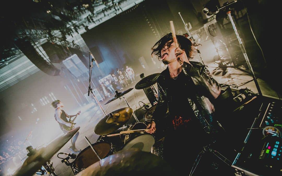 Katsuma さんのインスタグラム写真 - (Katsuma Instagram)「WARPED TOUR JAPANめちゃめちゃ楽しかった！！🔥 やっぱライブしてる時が一番やな🥁 この後のTATもツアーもさらに楽しみになった😎 今日はとりあえずリンプやばすぎ😭  photo by @yamada_mphoto」3月31日 22時30分 - katsuma_drums