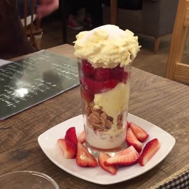 UWASAのグルメインスタ