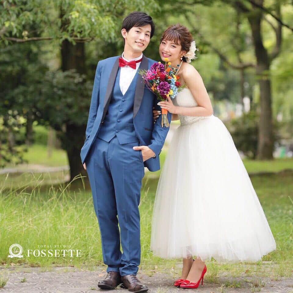 BridalPlaceLianのインスタグラム：「. location photo ✧˖ 蝶ネクタイと赤パンプスでカジュアルに👠♡ . #フォセット#フォセットポートピアパーク店  #プレ花嫁#卒花嫁#結婚準備 #結婚式#結婚式diy  #カップルフォト#前撮り #結婚式前撮り #ロケーションフォト #フォト婚#フォトウェディング #広島#呉#瀬戸内ウェディング #2018春婚#2018夏婚#2018秋婚#2018冬婚  #全国のプレ花嫁さんと繋がりたい  #広島のプレ花嫁さんと繋がりたい」