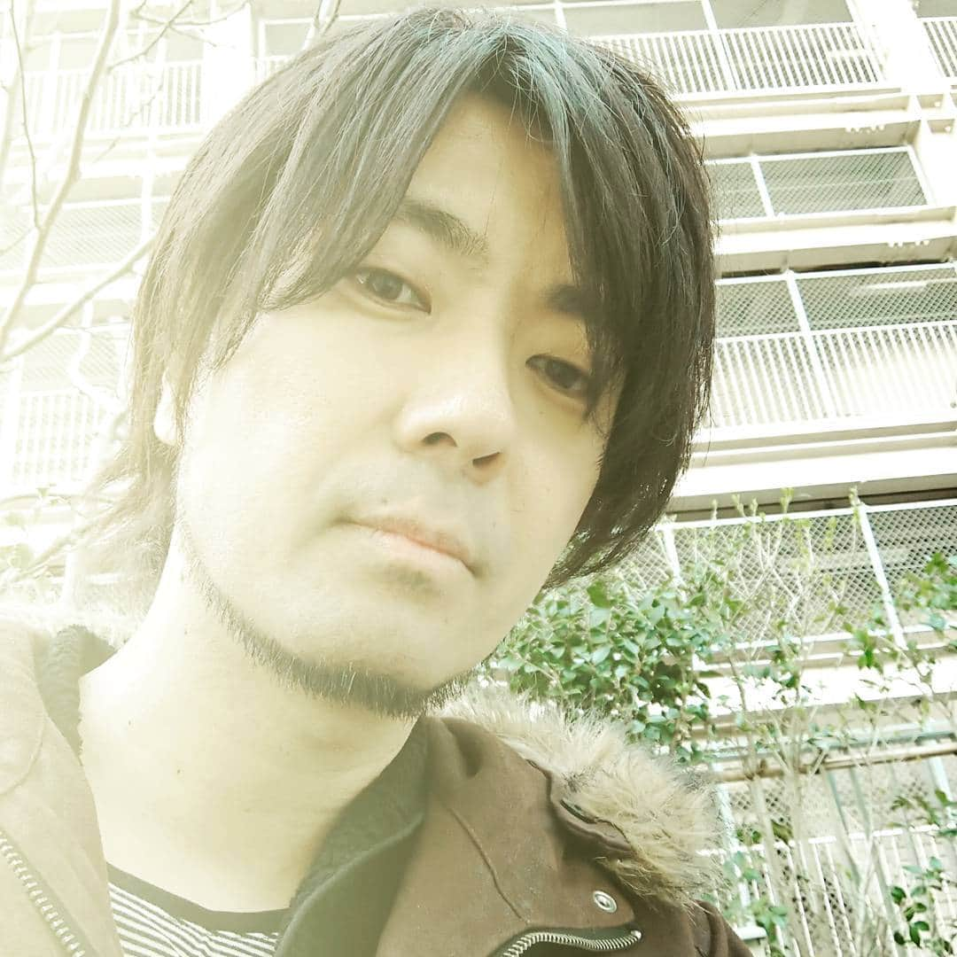 有尾文也さんのインスタグラム写真 - (有尾文也Instagram)「久しぶりにただの自撮り。 Psalmのライブ中に。 昨日のLINE@の投票の答え。 こんな髪型になりましてん。  #有尾文也  #psalm  #立川タクロス」3月17日 20時34分 - ariofumiya