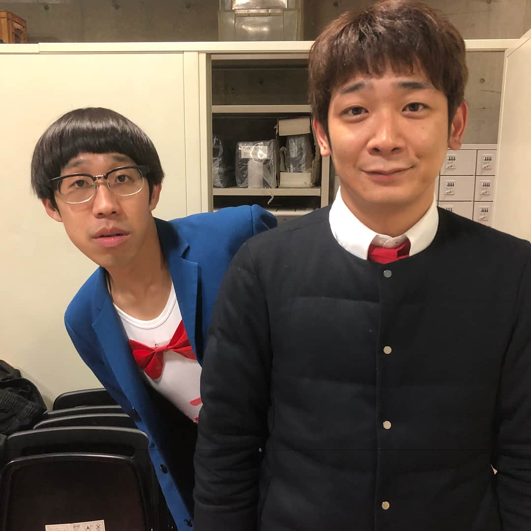 橋本直さんのインスタグラム写真 - (橋本直Instagram)「もはや座敷わらし。 青ジャケでも全然似合う！」3月17日 21時17分 - kome_kome_kome0927