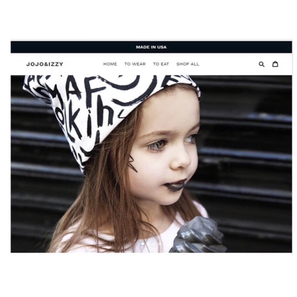 ナヤ・リヴェラさんのインスタグラム写真 - (ナヤ・リヴェラInstagram)「How stinkin cool does jojoandizzy.com look?! #proudmama」3月18日 7時11分 - nayarivera