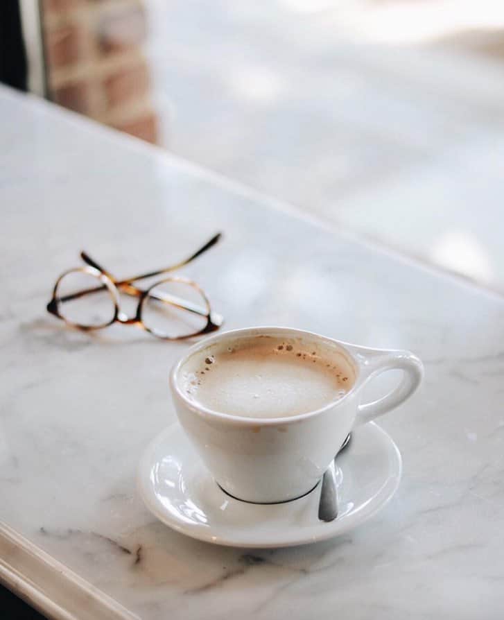 アーネストソーンのインスタグラム：「Coffee break time in Brooklyn! #earnestsewn #nyc #brooklyn #love #coffee #coffeeshop #coffeetime #break #coffeebreak #nice #smile #lovelife #mood #moodoftheday #」