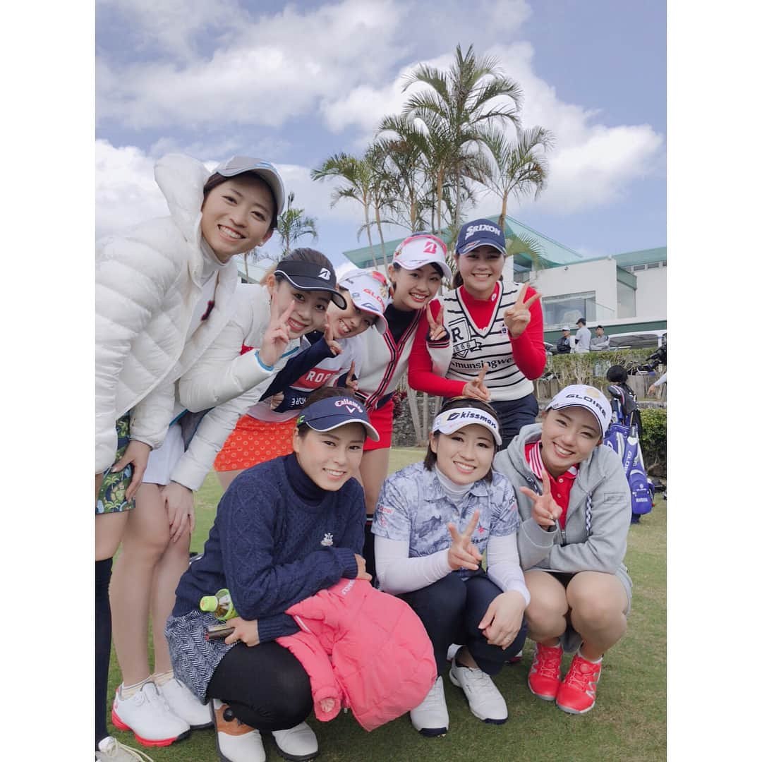 笹原優美さんのインスタグラム写真 - (笹原優美Instagram)「☆ 昨日放送のゴルフサバイバル⛳️ ご覧いただきありがとうございました！！ 勝てなくて残念でしたが、 この悔しさはこのシーズンで晴らしたいと思います😆✨ 頑張ります😤‼️ . 昨日の放送でフォロワーさんがたくさん増えて嬉しいです🙇‍♀️🧡 InstagramやTwitterを新たにフォローしてくださった皆さん、はじめまして！！ 笹原優美(ささはらゆみ)です😊⛳️ これからよろしくお願いします🌸 #ゴルフ#golf #BS日テレ#ゴルフサバイバル #沖縄#オリオン嵐山 #女子プロゴルファー #川満陽香理 さん #藤井千夏 さん #大山亜由美 ちゃん #川崎志穂 ちゃん #大城美南海 ちゃん #宮田成華 ちゃん #新垣比菜 ちゃん #笹原優美」3月19日 13時34分 - yumi_sasahara_official