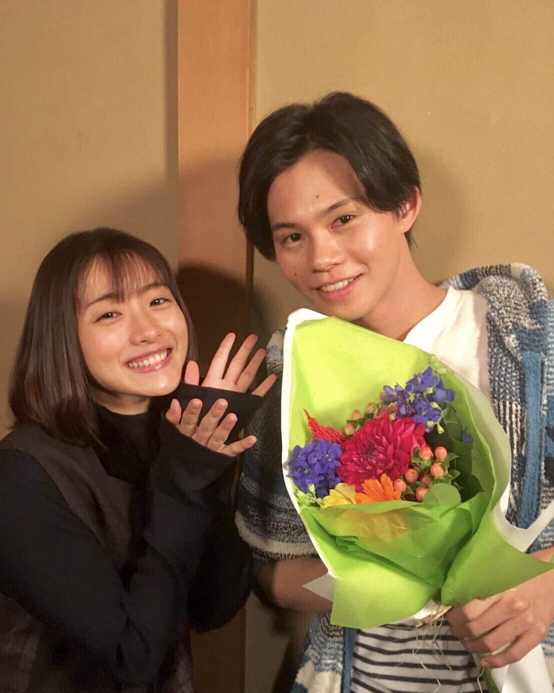 のインスタグラム：「映画とかやってほしい。、 #アンナチュラル #姉弟 #石原さとみ #さとみん倶楽部」
