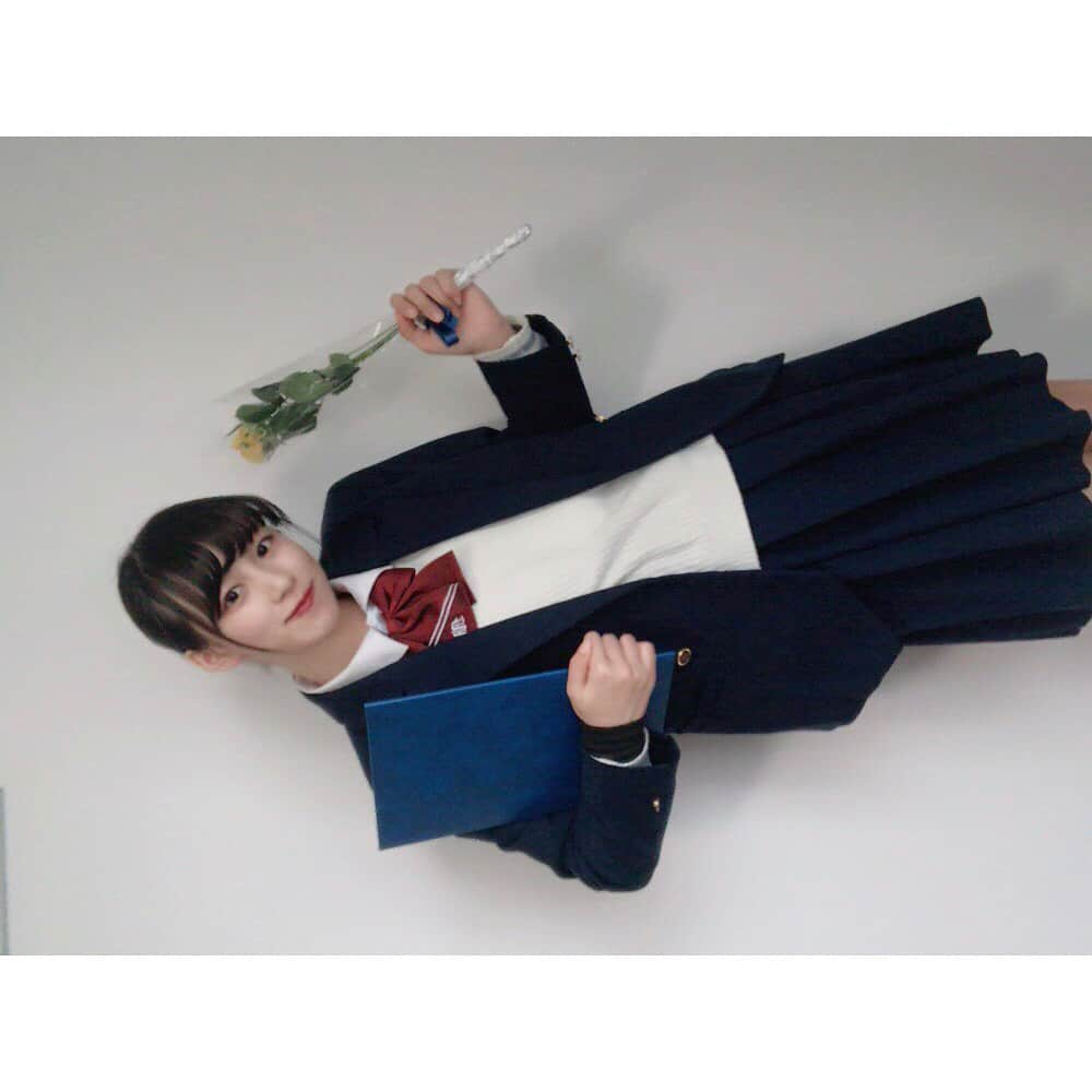 坂田莉咲さんのインスタグラム写真 - (坂田莉咲Instagram)「制服」3月20日 15時47分 - sakata_risa