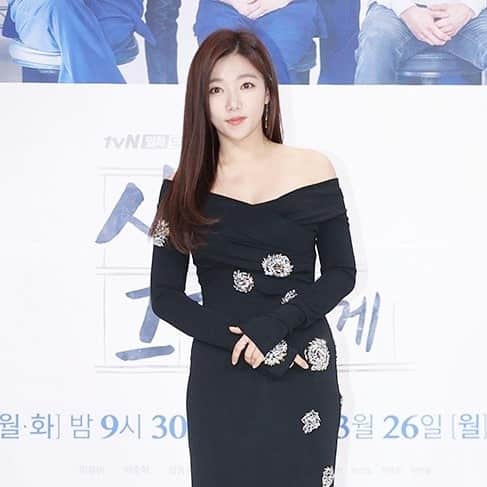 イ・チェヨンさんのインスタグラム写真 - (イ・チェヨンInstagram)「멋진 기사 사진들도 감사드립니다😌 #시를잊은그대에게 #제작발표회」3月20日 17時16分 - chyoung15
