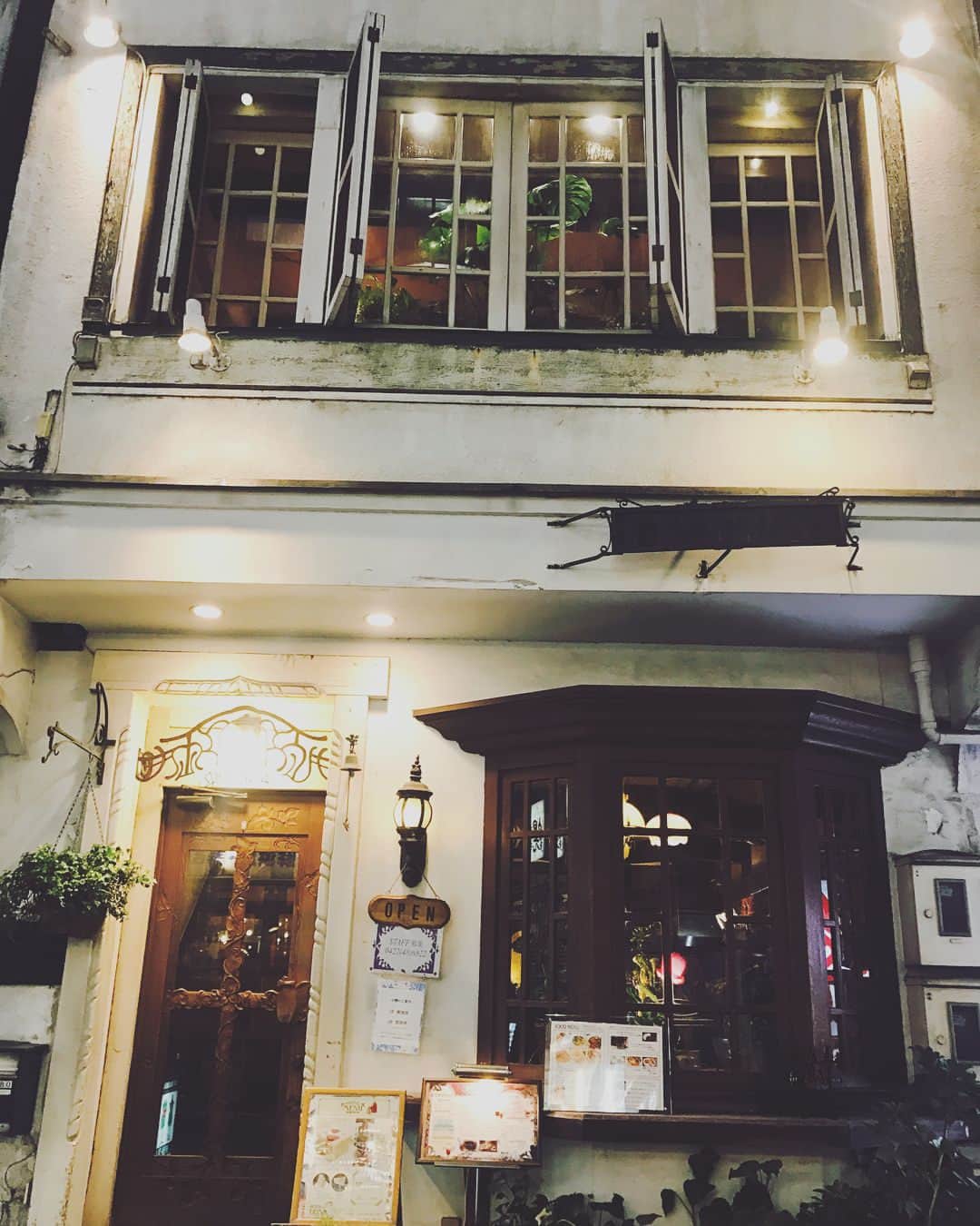 近藤萌恵里のインスタグラム：「可愛いカフェ☕️💕」
