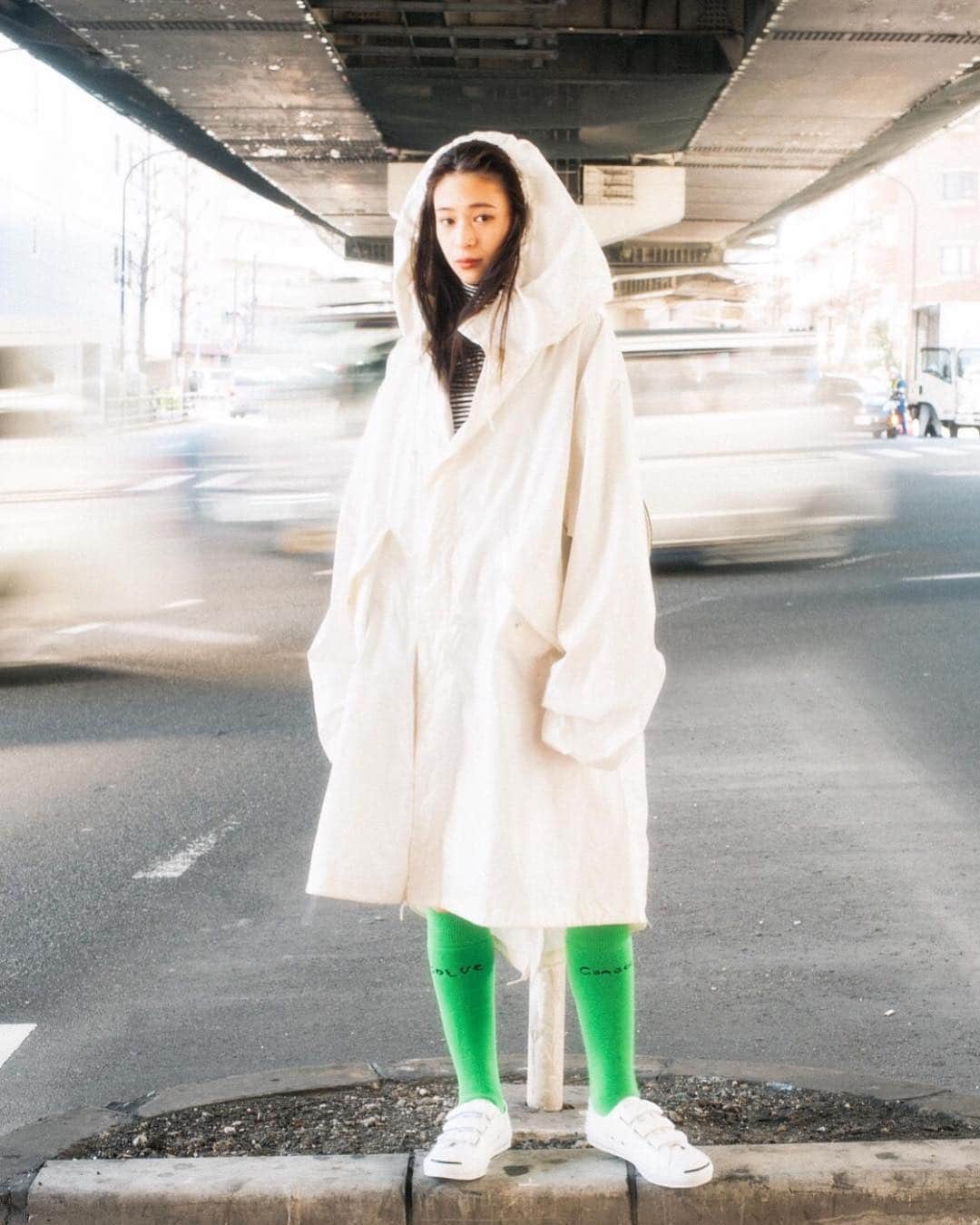 花盛友里のインスタグラム：「Tokyo! . . Shooting for @aceshoesss . @ainomasaki @kyontokio @_miugram_ . . #girl #japanese #tokyo#japan」