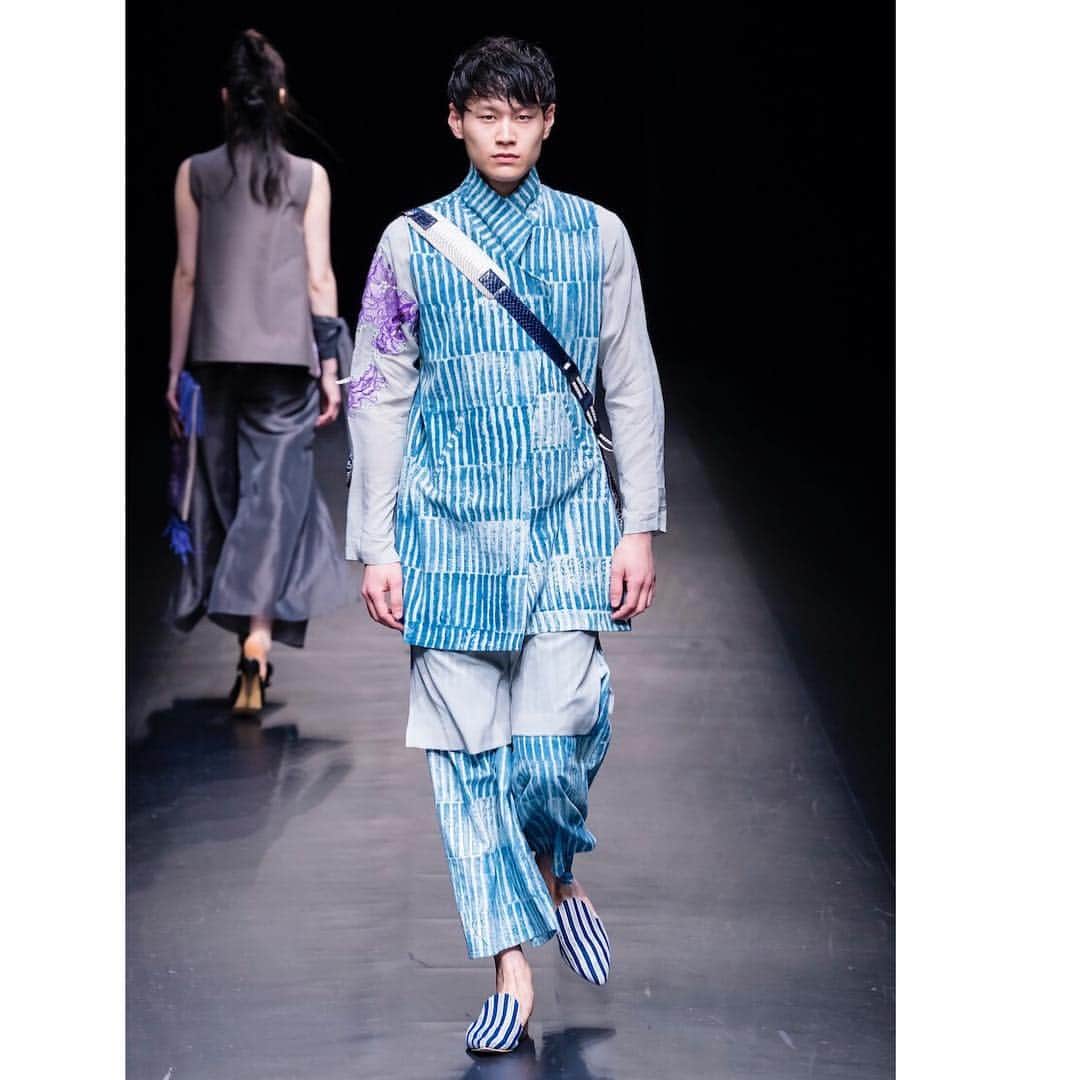 カンのインスタグラム：「Amazon Fashion Week Tokyo2018A/W Asian Fashion Meets Tokyo(indonesia) brand＝NY by Novita Yunus  #image_models #imagetokyo #KANG #강 #amfw #amazonfashionweek #aw2018 #jakartafashionweek #model #모델」