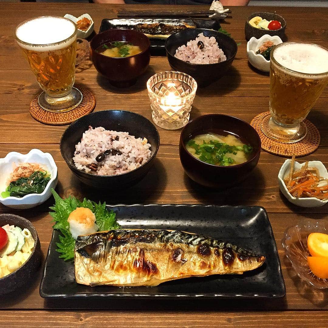のインスタグラム：「今日の晩御飯🍚 今夜は青魚を焼いたよ🐟 明日はNスタロケでスーパー早い😓 今夜はソファベットで寝ます💤 #food #foodie #foodstagram #foodporn #foodgasm #foodphoto #foodpic #show_me_your_food #foodshare #foodblogger #fooddiary #foodphotograph #foodcoma #foodoftheday #yum #yumyum #yummy #followme #tonightsdinner #me #今日の晩御飯 #手作りご飯 #鯖の塩焼き #ふたりごはん #料理好きな人と繋がりたい #日々 #暮らし」