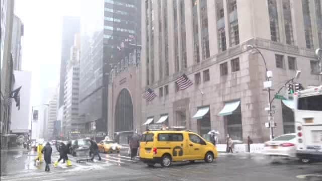 テレビ東京「Newsモーニングサテライト」のインスタグラム：「NYは季節外れの大雪でした。マンハッタンのミッドタウンやセントラルパークです。3月2Ⅰ日（水）撮影 #モーサテ #きょうのＮＹ  #Newyork  #mannhatan #snow」