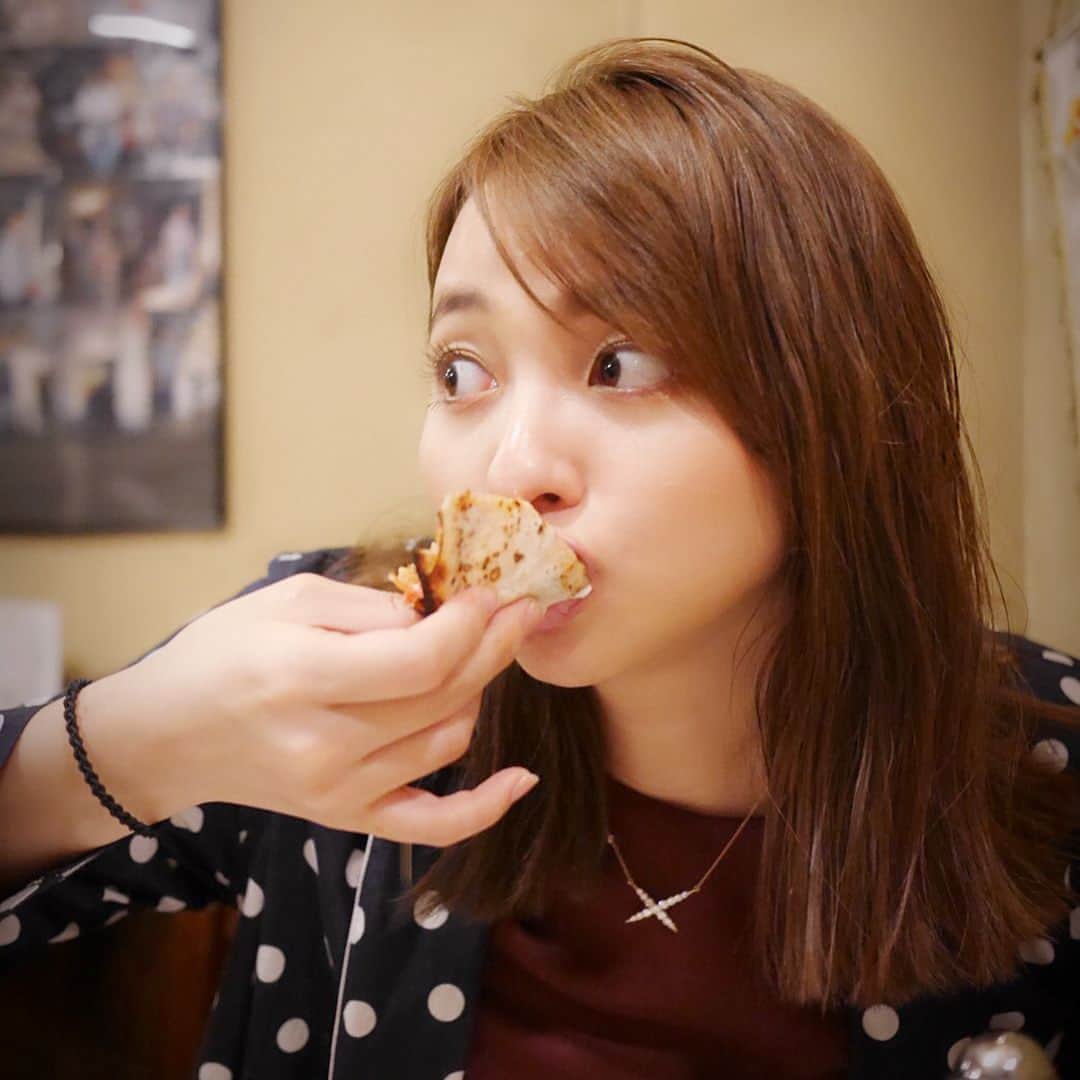 水崎綾女さんのインスタグラム写真 - (水崎綾女Instagram)「飲めるピッツァ🍕イルペンティート。 ピザ普段はあまり食べないけど…イルペンティートのピッツァは美味しすぎてペロリ。飲めた。笑 #pizza #イルペンティート」3月22日 17時18分 - misakiayame