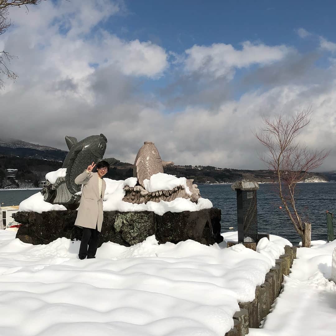 今西由記（ゆきぴ）のインスタグラム：「#つばさその1 #河口湖からみる富士山 #つばさその2 #立ち漕ぎしてビビったゆきぴofficial」