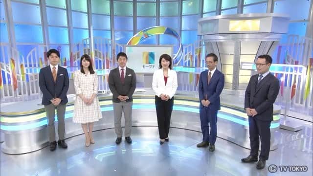 テレビ東京「Newsモーニングサテライト」のインスタグラム：「ドルが急落。貿易戦争はありえるのか？ 「きょうのオマケ」でヒントをつかんでください！ 続きはモーサテHPかテレ東BODでぜひご覧ください！ #モーサテ #きょうのオマケ  #mstv  #tvtokyo  @akikosasaki4007  @ruri_moriyama」