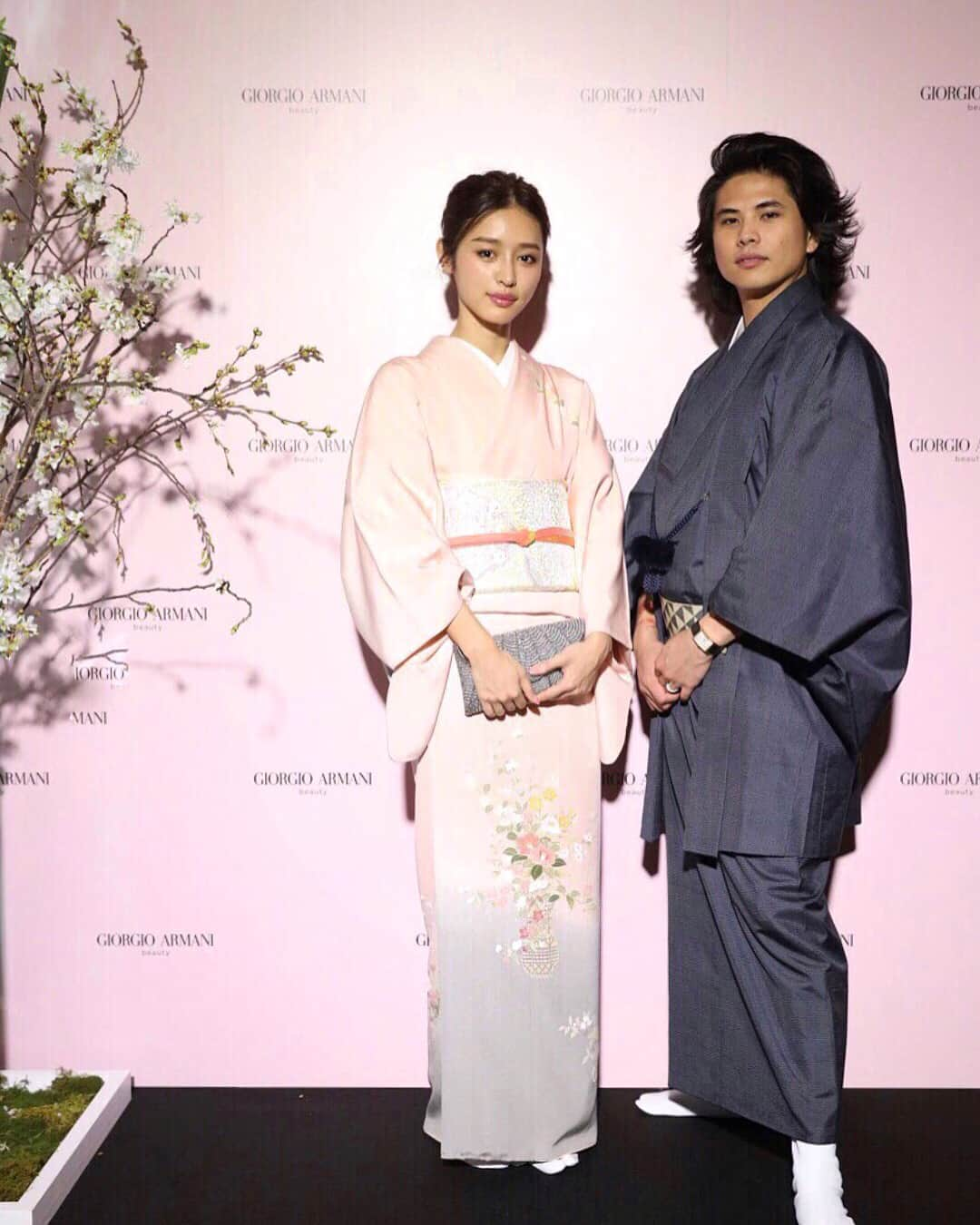 加治ひとみさんのインスタグラム写真 - (加治ひとみInstagram)「GIORGIO ARMANI🌸♥️👘 . . . Thank you sooo much！！ 今夜はお着物を着てお出掛け✨ 日本の風習の素晴らしさに改めて気付かされる素敵な空間でした🇯🇵💋 @armanibeauty  #アルマーニ #tokyogardens」3月23日 23時56分 - kaji_26