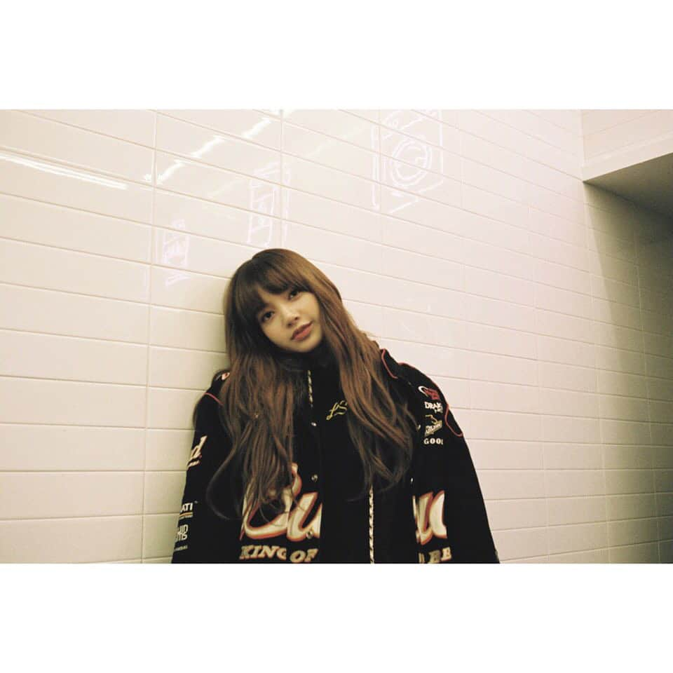 BLACKPINKさんのインスタグラム写真 - (BLACKPINKInstagram)「#BLACKPINK#LISA#블랙핑크#리사#NONAGON#광고 📷포토 바이 챙🐿」3月23日 18時11分 - blackpinkofficial