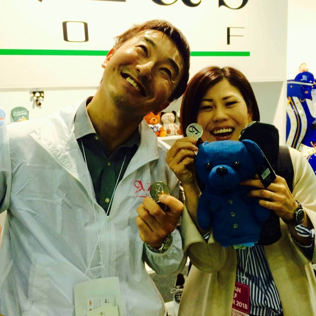 竹末裕美さんのインスタグラム写真 - (竹末裕美Instagram)「#azasgolf #ドライバット #ヘッドカバー #アザス  #キャディーバック #オーダーシューズ  いつもお世話になってる増田さん！ 会えて嬉しかった〜♪ これからも宜しくお願いします🙇  #MABMinamiazabuGolfLab」3月23日 18時14分 - hiromitakesue