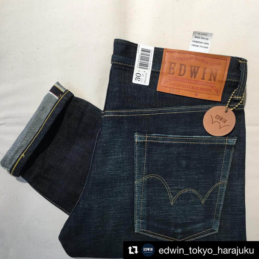 EDWINさんのインスタグラム写真 - (EDWINInstagram)「#Repost @edwin_tokyo_harajuku with @get_repost ・・・ 【 ED55 JAPAN MODEL 】 Style: EV55( Relax Tapered ) Color: Ozone Washed Material: 100% Cotton Fabric: Nihonmenpu Selvage color: Rainbow  Fly: Botton fly  Made in Japan  #Edwin_japan #edwin_tokyo_harajuku #Edwin #tokyo #harajuku #edwinjeans  #japan #jeans #denim #selvedge #indigo #madeinjapan #fashion #thisisthetruejeans #kaihara #Culture #Creativity #Durability #原宿 #東京 #日本#エドウィン #ジーンズ #ヴィンテージ #ジーパン #デニム  #牛仔裤  #셀비지 #청바지」3月23日 19時48分 - edwin_japan