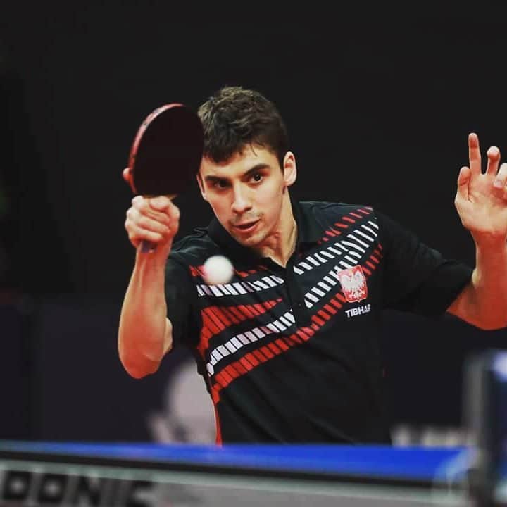 ヤクブ・ディヤスのインスタグラム：「Niestety nie udało mi się dzisiaj pokonać 5️⃣ rakiety świata zawodnika z Chin Xu Xina🏓 😕 Turniej German Open już się dla mnie skończył, i teraz czas na krótki odpoczynek i przygotowanie do wtorkowego meczu Polska 🇵🇱 🆚 Chorwacja 🇭🇷 Dziękuje wszystkim za wsparcie i mam nadzieje ze w kolejnych turniejach zaprezentuje się jeszcze lepiej!!!🤛👌 Unfortunately I lost after good game 2:4 against 5️⃣th player in the World Xu Xin🇨🇳 🏓😕 Tournament is over for me and now I will prepare for upcoming match Poland 🇵🇱 🆚 Croatia 🇭🇷 on Tuesday. Thank you for your all support and I hope that next tournaments will be even better👌😄 #ittfworldtour #bremen #staystrong #headup #next #match #poland #croatia」