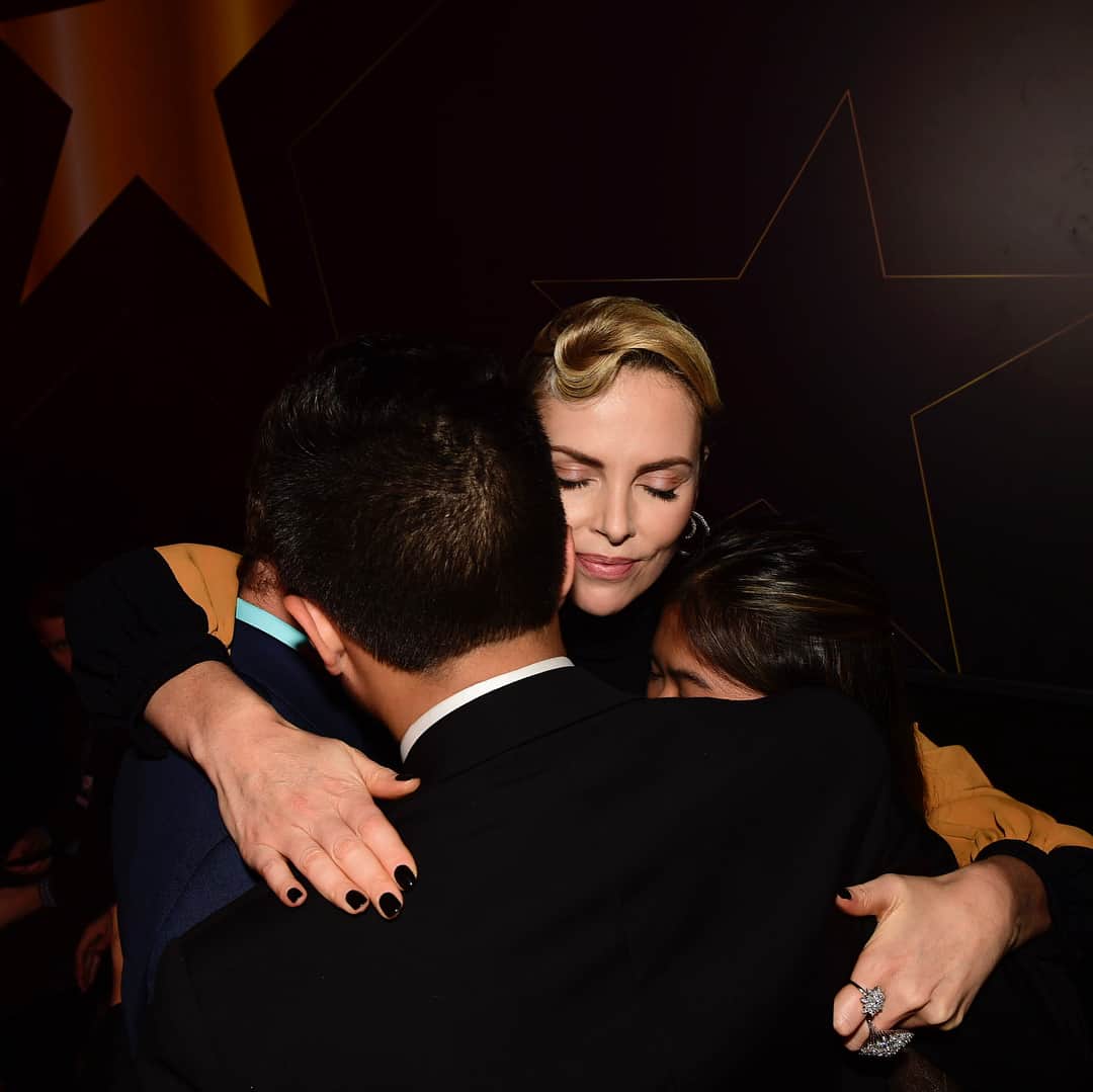 シャーリーズ・セロンさんのインスタグラム写真 - (シャーリーズ・セロンInstagram)「Meet Lewis Mizen ...