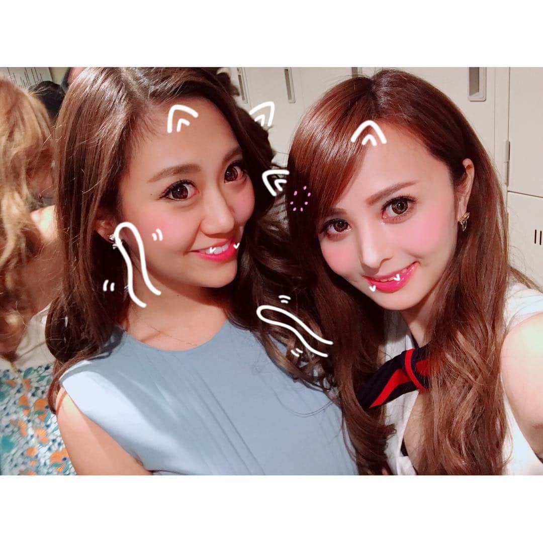 のインスタグラム：「今日も元気に出勤しまーす♡ . かずきちゃんとぱしゃり♡ 大阪生活も残り1週間かぁー(´；ω；｀) . . #大阪#北新地 #エースファクトリー#クラブエース #キャバクラ#キャバ嬢#キャバ #osaka#kitashinchi #フォローミー#followme#follow #tagsforlikes#tflers#instagood #instalike」