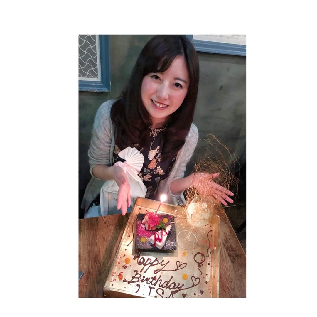 石橋里紗さんのインスタグラム写真 - (石橋里紗Instagram)「大好きな友人達が、誕生日を祝ってくれました❣️☺️ 本当に本当に楽しかった… いつまでも本気で腹をわって話せる大切な存在✨  #ほっとできる人たち #大学時代からのお友達 #尊敬するところがたくさん」3月25日 22時45分 - ux_ishibashi.lisa