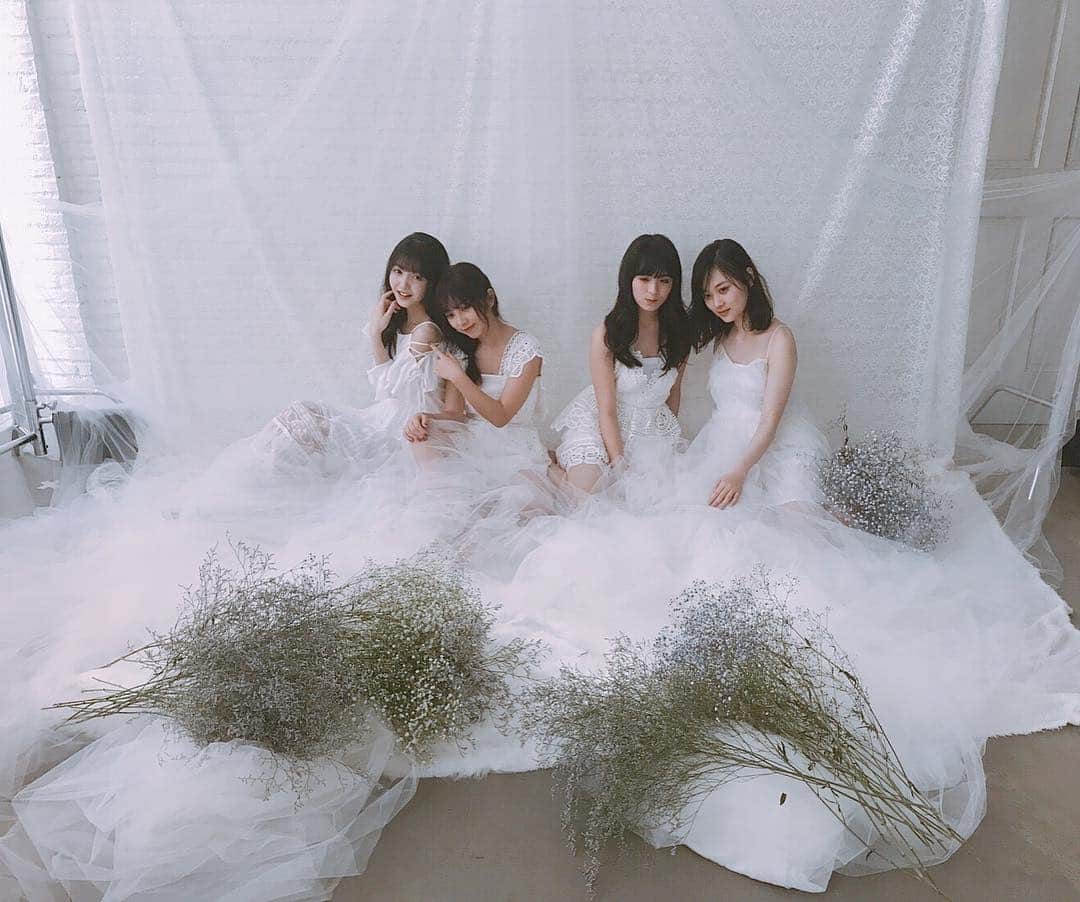 乃木坂46のインスタグラム：「3期生の4人組💜  #N46MODE #乃木坂46 #久保史緒里 #与田祐希  #大園桃子  #山下美月  #3期生」