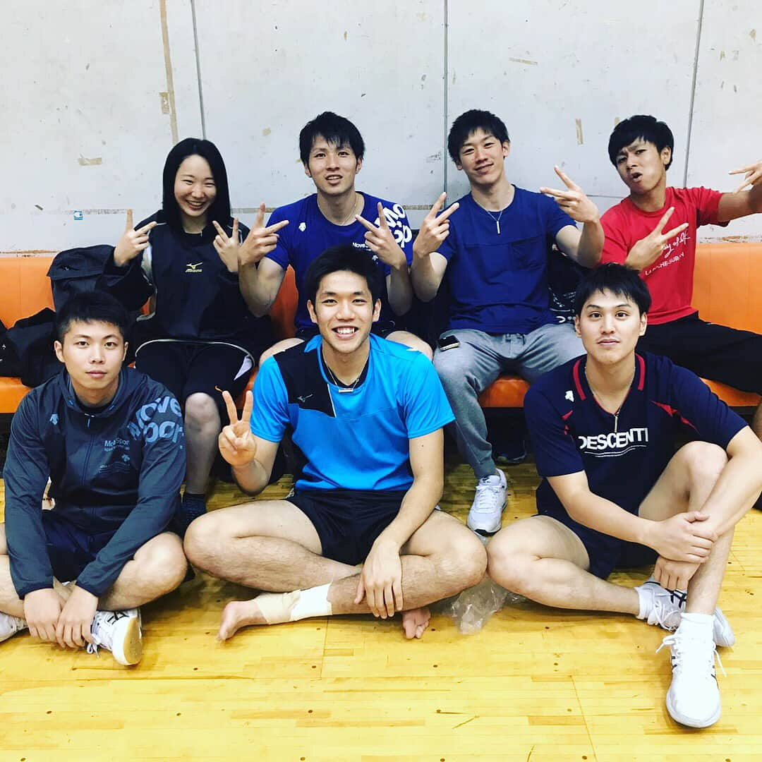 平田亮介さんのインスタグラム写真 - (平田亮介Instagram)「中央大学を無事卒業しました👨‍🎓 4年間今振り返ると本当に楽しい事ばかりでした！大学で関わってくれた全ての人に感謝してます🤲１つ言える事は友達、同期には本当に恵まれた4年間でした。これからはみんなバラバラになっちゃうけどそれぞれの場所で頑張っていきましょう💪 それではまた会いましょう😊 #中央大学 #卒業式  #卒業ギリギリ #結果が全て #来週から社会人頑張ります」3月25日 18時17分 - ryosukehirata