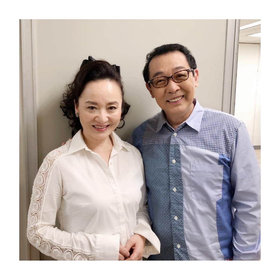 さだまさしさんのインスタグラム写真 - (さだまさしInstagram)「前橋汀子さんと📸 憧れのヴァイオリ二スト前橋汀子さん😍 55周年おめでとうございます🎉 深夜に素晴らしい演奏をありがとうございました✨🎻✨ . 6月9日(土)  ザ・シンフォニーホール（大阪） 7月22日(日)  サントリーホール・大ホール（東京） . #前橋汀子 #ヴァイオリン #生さだ #今夜も生でさだまさし  #さだまさし #sadamasashi」3月26日 18時15分 - sada_masashi