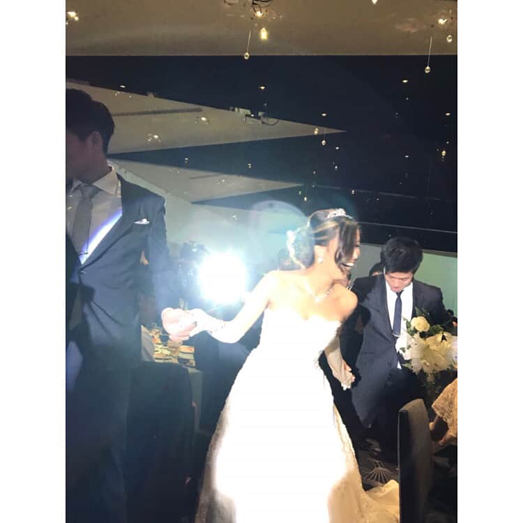 DJ MANAMI（松迫愛実）さんのインスタグラム写真 - (DJ MANAMI（松迫愛実）Instagram)「えりな結婚おめでとう👰❤️ . . . #happywedding  #息子の海心くんにも会えた 👶🏻💕 #ホッペを吸いたくなるくらい愛おしかった #花嫁の谷間をここぞとばかりに覗き込んできました #久しぶり感一切ない仲間たち #相変わらず可愛く面白い #素敵な式に呼んでくれてありがとう」3月26日 19時22分 - djmanami