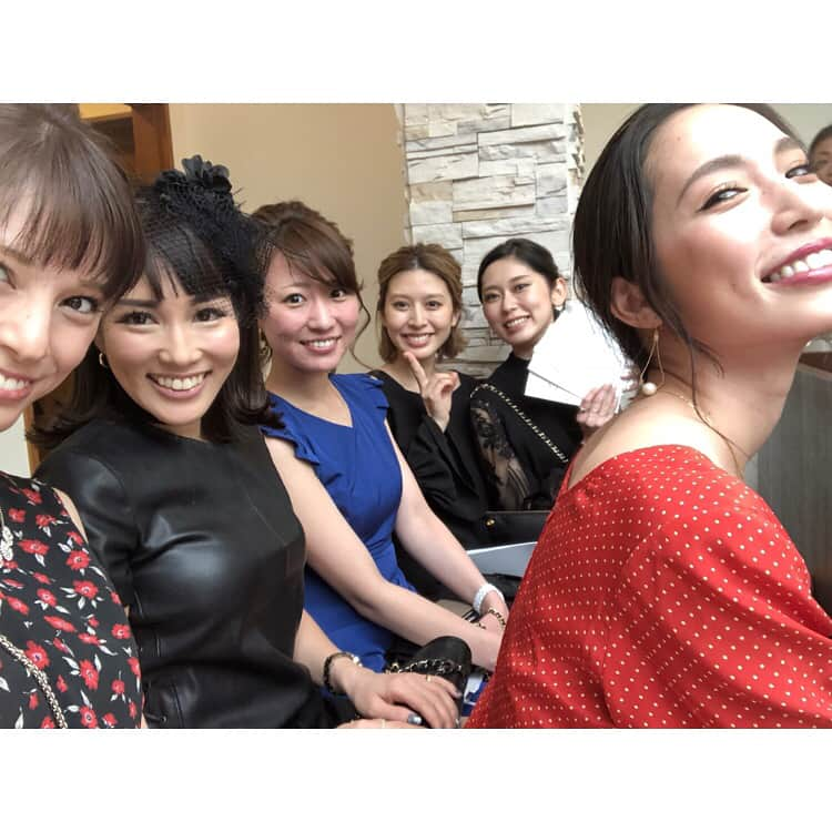 DJ MANAMI（松迫愛実）さんのインスタグラム写真 - (DJ MANAMI（松迫愛実）Instagram)「えりな結婚おめでとう👰❤️ . . . #happywedding  #息子の海心くんにも会えた 👶🏻💕 #ホッペを吸いたくなるくらい愛おしかった #花嫁の谷間をここぞとばかりに覗き込んできました #久しぶり感一切ない仲間たち #相変わらず可愛く面白い #素敵な式に呼んでくれてありがとう」3月26日 19時22分 - djmanami