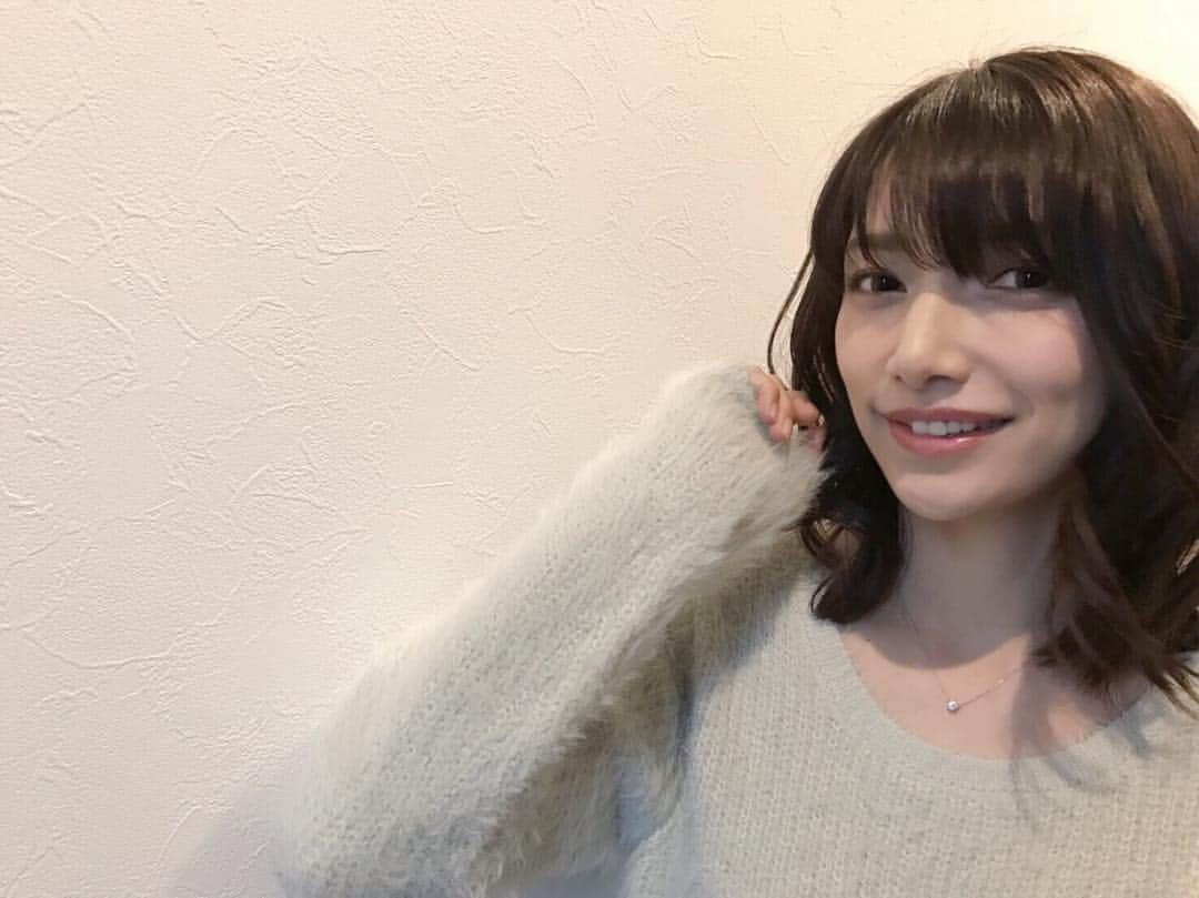のインスタグラム：「シンプルな #スワロフスキージルコニア 。カジュアルなトップスにも合わせやすくてスタイルアップできるから好き。 #lilyveil #リリーベール #スワロフスキージルコニア #ネックレス #アクセサリー @lily_veil」