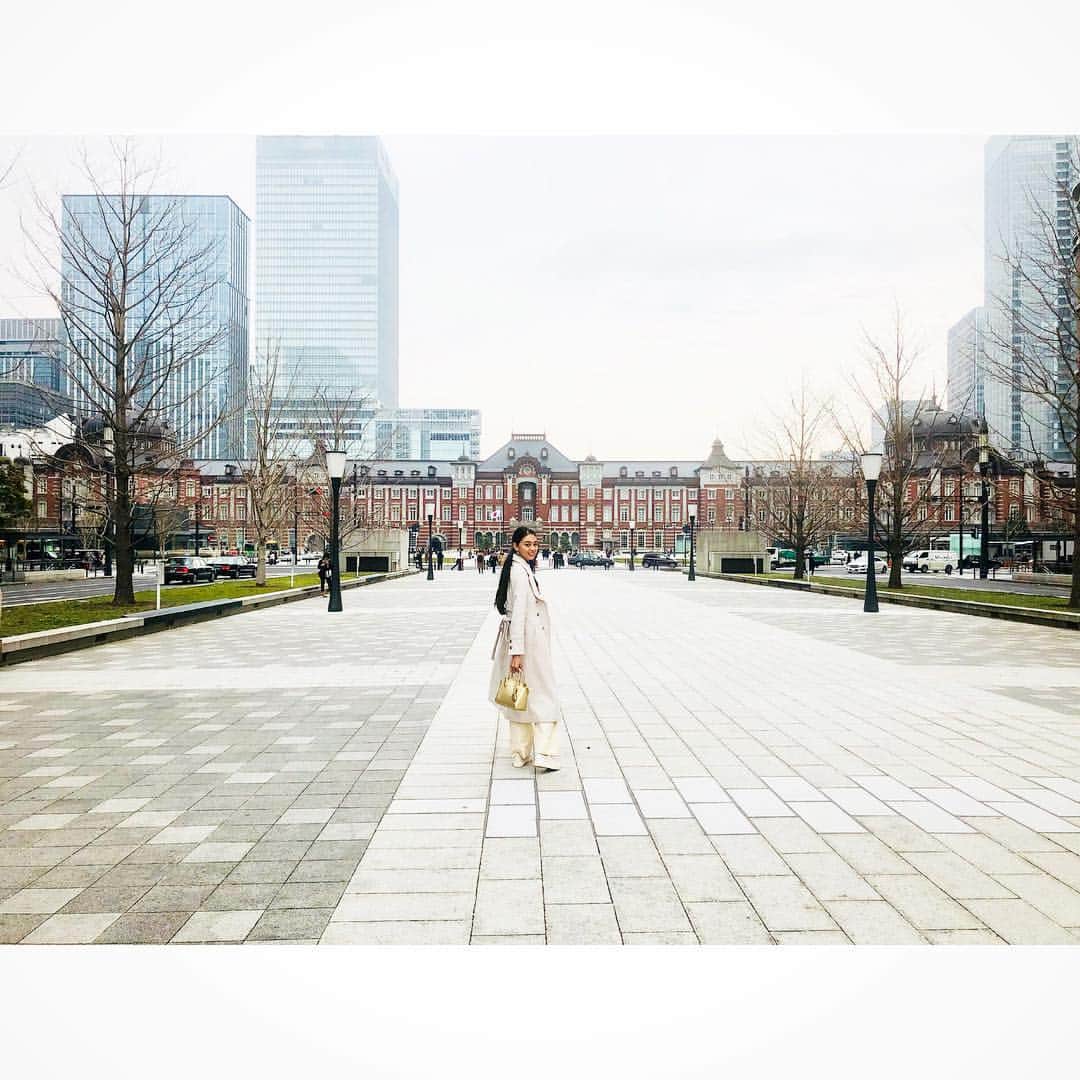 のインスタグラム：「TOKYO STATION ❤️ #visitjapan #japan #jntomy #missuniversejapan2018 #winter #flashback #tokyo #tokyostation  #ミスユニバースジャパン #missuniversejapan #missuniversemie2018 #ミスユニバース三重2018 #ミスユニバースジャパン2018 #missuniversejapan #missjapan  #japan  #love #peace #universe #missuniverse #加藤遊海」