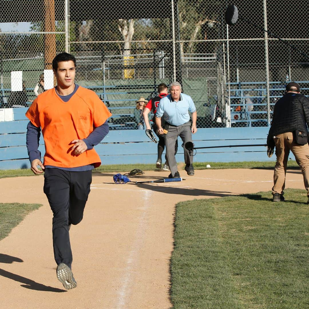 SCORPION/スコーピオンのインスタグラム：「#TeamScorpion is a Homerun tonight! #PLAYBALL #Baseball」