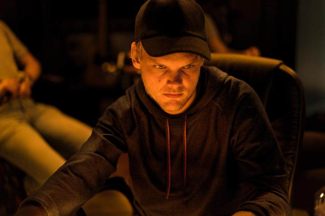 Aviciiさんのインスタグラム写真 - (AviciiInstagram)「Studiomode」3月27日 6時37分 - avicii