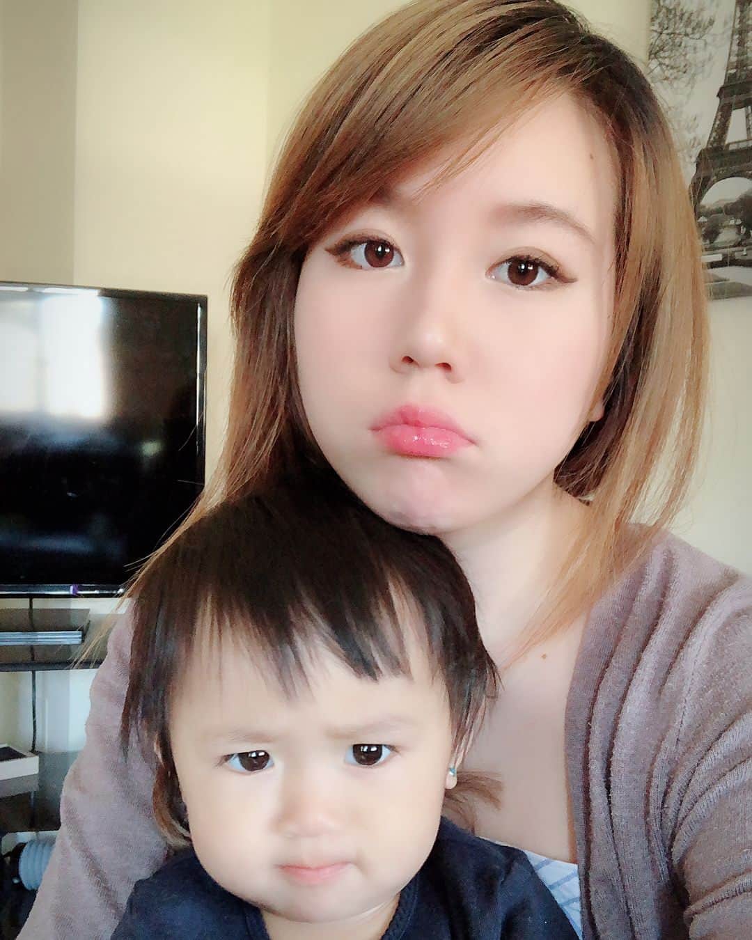 のインスタグラム：「Missing my nieces and my little nugget Eva!! 😍 Can’t wait to see them and my sister in three weeks!! 😆🙌🏼🎉 #FamilyTime #MissingMyGirls #BabyEva」