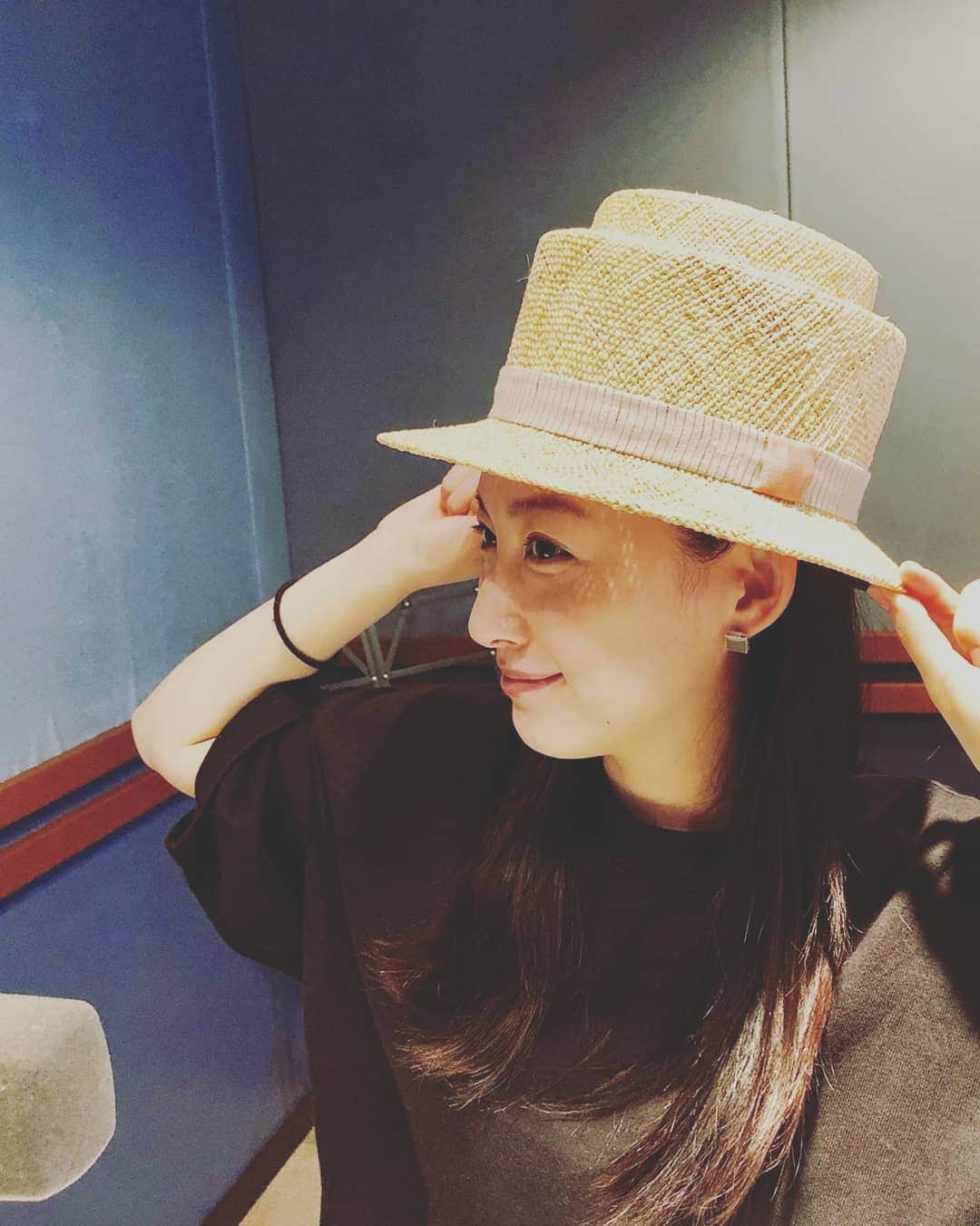 池田香織のインスタグラム：「スペシャルウィークのハルヒーさんは、いつもセクシーで刺激的です🙈💕 #スペシャルウィーク #春日萌花 さん #ファンラジ #スタートアップサタデー #NACK5 #radio #帽子は @nokku_boushi」