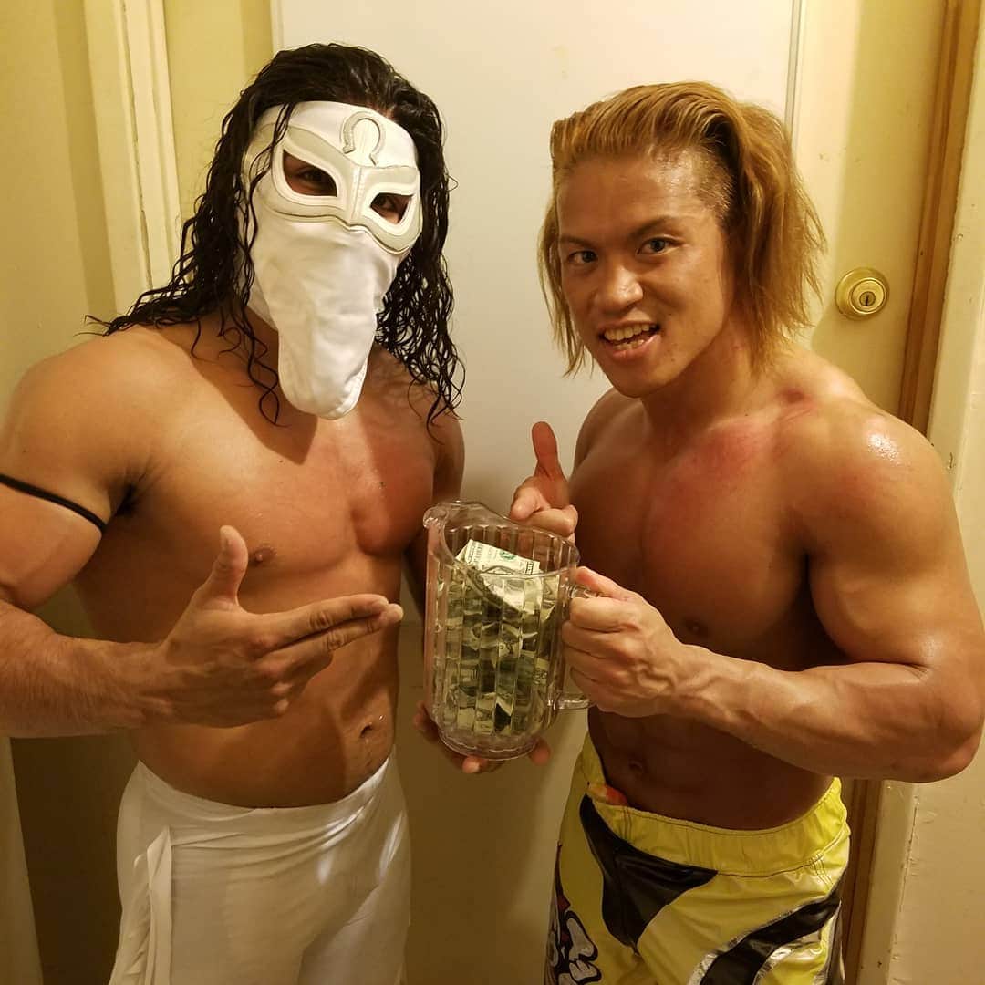 のインスタグラム：「フリー初戦終わりました。  なんと試合後におひねりが💵‼ 何気に初でした(((o(*ﾟ∀ﾟ*)o))) #pwgofficial #asw14 #bandido #taijiishimori #石森太二」