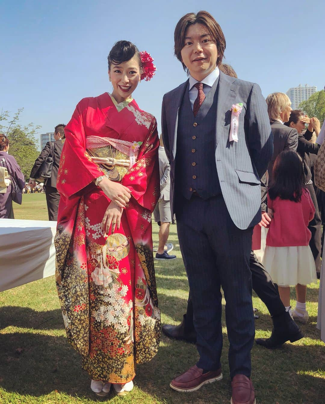 紅蘭さんのインスタグラム写真 - (紅蘭Instagram)「本日は安倍総理主催のお花見に行ってきた🌸 今年で3年連続、招待いただき  嬉しい‼︎ 沢山の方と交流する素敵な時間でした‼︎ #紅蘭  #桜を見る会  #新宿御苑 #安倍総理  #japan #日本 #和 #着物 #晋太郎さん  #ゆーたは相変わらず #先輩だけど後輩キャラ #同じ学校 #まじめぶってる #ほんとは変わり者なのに #褒め言葉だよ #幼馴染み #たーくさん声掛けていただき #ありがとうございました」4月21日 15時35分 - kurankusakari