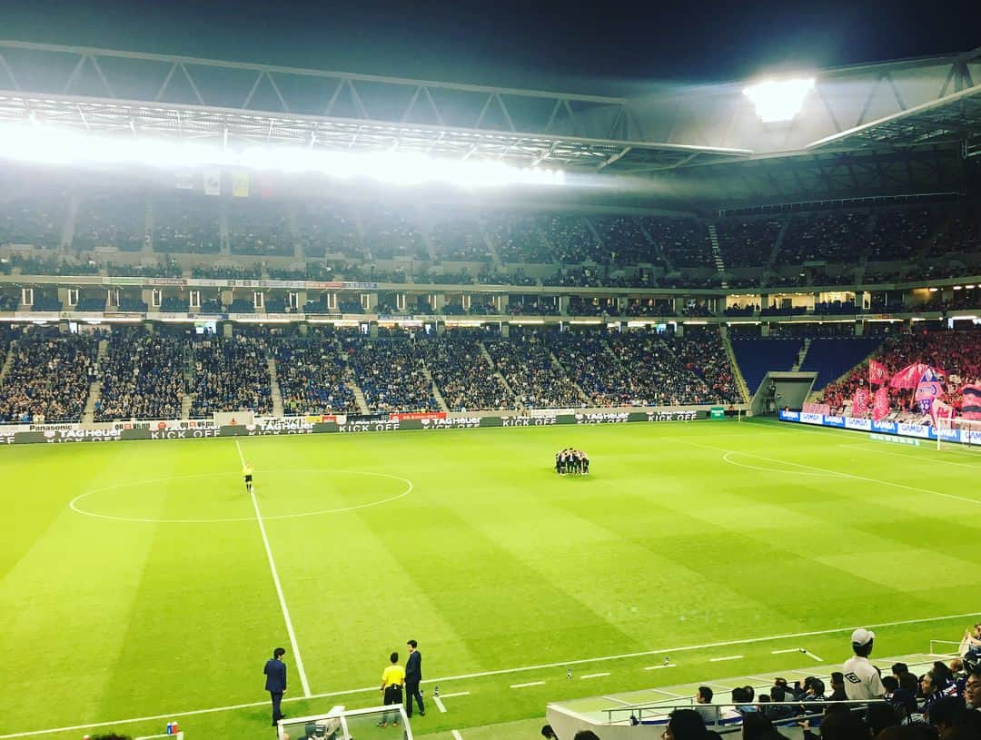 青木愛さんのインスタグラム写真 - (青木愛Instagram)「大阪ダービー💙🖤⚽️🌸 序盤に接触あったりでどうなるかと思ったけど、今年のダービーもウィジョが決めてくれた😭💙🖤✨ 勝つって最高❣️❣️❣️ 選手の気持ちがみえる試合っていいね💙💙💙 暫し余韻に浸ります☺️💙🖤 #ガンバ #ガンバ大阪 #💙🖤 #⚽️ #大阪ダービー #ダービー #パナソニックスタジアム吹田 #ウィ女 #セレッソ大阪 #最高の週末 #やっぱり青が好き💙」4月22日 0時53分 - aiaoki_official