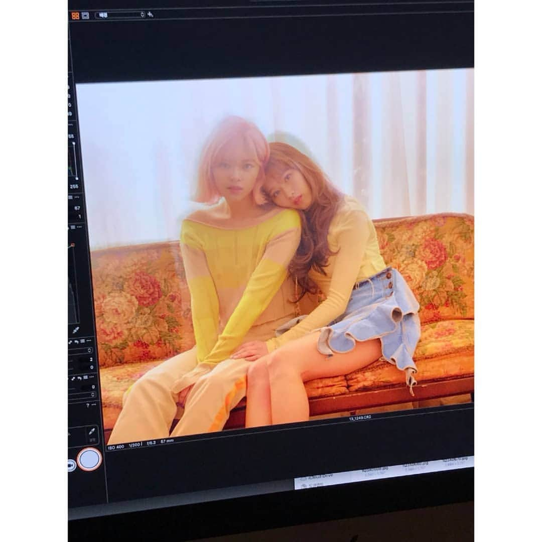 TWICEさんのインスタグラム写真 - (TWICEInstagram)「I LOVE CéCi ❤️ 마지막 다현이는 슈슈들에게 보너쓔🍦(어디서 많이 본듯하죠?ㅋㅋㅋ)」4月22日 11時52分 - twicetagram