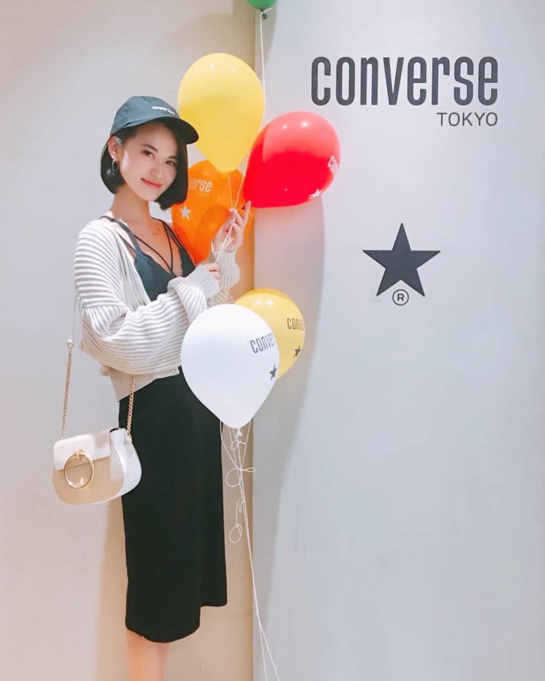 七尾エレナのインスタグラム：「#conversetokyo イベントに誘ってくれた プレスのみきちゃん @mikipi228 ありがとう♡ @converse_tokyo のキャップとバンダナGETした✌🏻 今年の夏はいっぱい使う！」