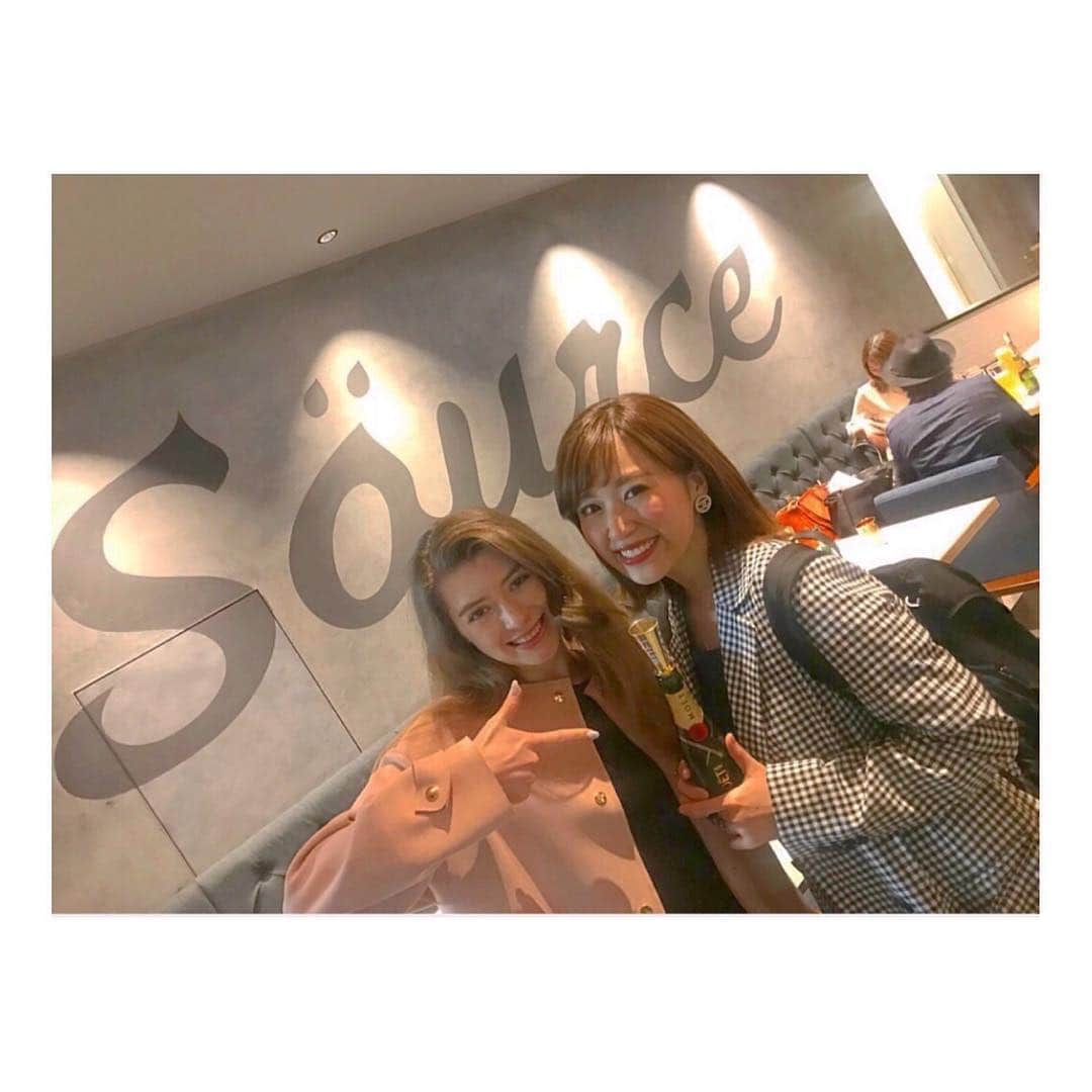 木村愛里さんのインスタグラム写真 - (木村愛里Instagram)「⋆ 昨日はSOURCEのレセプション🍴❤️ @source_via_meerlounge  ㅤㅤㅤㅤㅤㅤㅤㅤㅤㅤㅤㅤㅤ 24日にopenする東急ステイの 1階にあってランチもディナーも🙆‍♀️ イタリアン美味しかったよ🇮🇹💚❤️ ㅤㅤㅤㅤㅤㅤㅤㅤㅤㅤㅤㅤㅤ アリョーナと久々に会えた👏 相変わらず お人形さん💓 ㅤㅤㅤㅤㅤㅤㅤㅤㅤㅤㅤㅤㅤ ㅤㅤㅤㅤㅤㅤㅤㅤㅤㅤㅤㅤㅤ ㅤㅤㅤㅤㅤㅤㅤㅤㅤㅤㅤㅤㅤ #SOURCE #ソース #イタリアン #札幌ランチ #札幌ディナー #東急ステイ #東急ステイ札幌 #久々に飲んだ #だけどやっぱり好きなのはジンジャーエール #とりあえず昼から合わせてジンジャーエール10杯くらい飲んだ気がする」4月22日 9時40分 - airi_official