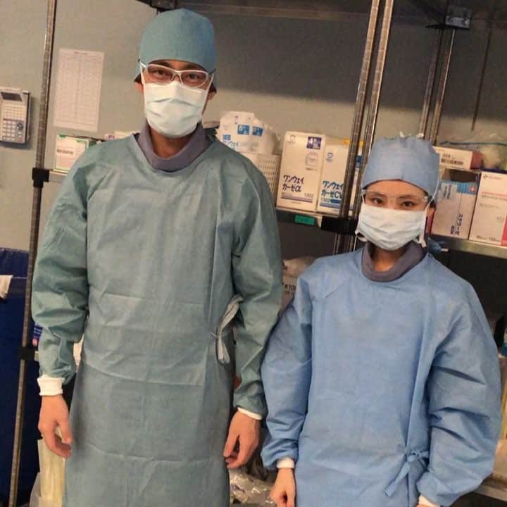 TBS「ブラックペアン」のインスタグラム：「🏥 日曜劇場 #ブラックペアン 🏥 ✨✨✨✨✨✨✨✨ 💊 放送スタートまで 💊 ⏰ あと10時間です ⏰ ✨✨✨✨✨✨✨✨ #小泉孝太郎  #趣里 📺本日夜9時から放送スタート📺  #まだまだ続くよカウントダウン🕰 #tbs」