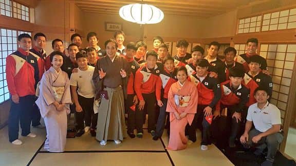 全日本柔道連盟(AJJF)さんのインスタグラム写真 - (全日本柔道連盟(AJJF)Instagram)「＜#第1回全日本男子柔道強化合宿＞遠州茶道宗家にて茶道体験をさせていただきました！ 貴重な経験となりました！ありがとうございました！  #nippon #judo #遠州茶道体験 #全日本男子  #茶道体験」4月22日 11時33分 - ajjf_official