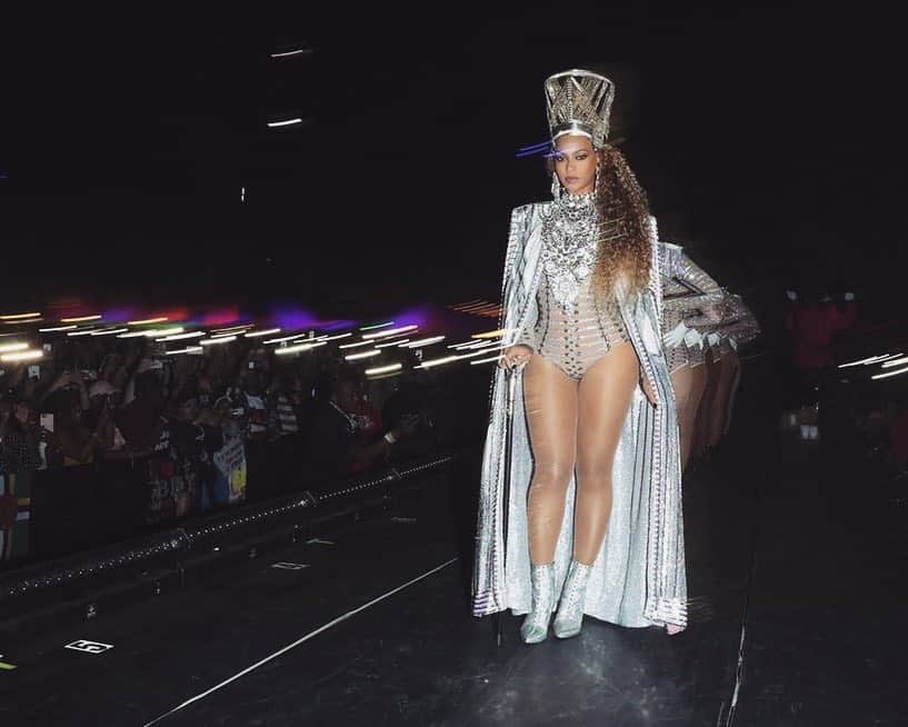 バルマンさんのインスタグラム写真 - (バルマンInstagram)「BEYCHELLA’S RETURN #Beyonce and her dancers and musicians return to #Coachella wearing custom-made #Balmain looks. #BALMAINARMY #BEYCHELLA」4月22日 17時39分 - balmain