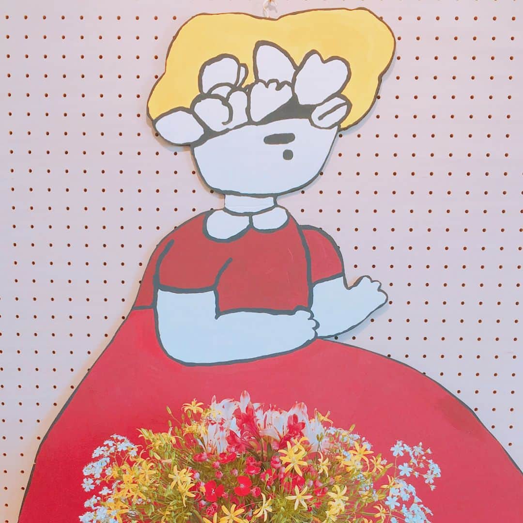 久保陽香さんのインスタグラム写真 - (久保陽香Instagram)「友だちのワンピースブランド、 花びらのワンピース(@hanabilaonepiece )の発表会へ。 ｢たまゆら｣の舞台挨拶の時にも、 素敵な花びらのワンピースを着ました。 とても可愛いの中に、凛とした華やかさがあって、 着るととても気持ちが高まる素敵なワンピースです🌷 25日まで東京 あお山ヒュッテにて #花びらのワンピース #花びらのワンピース発表会  #花びら #ワンピース #あお山ヒュッテ」4月22日 19時19分 - kubo_haru