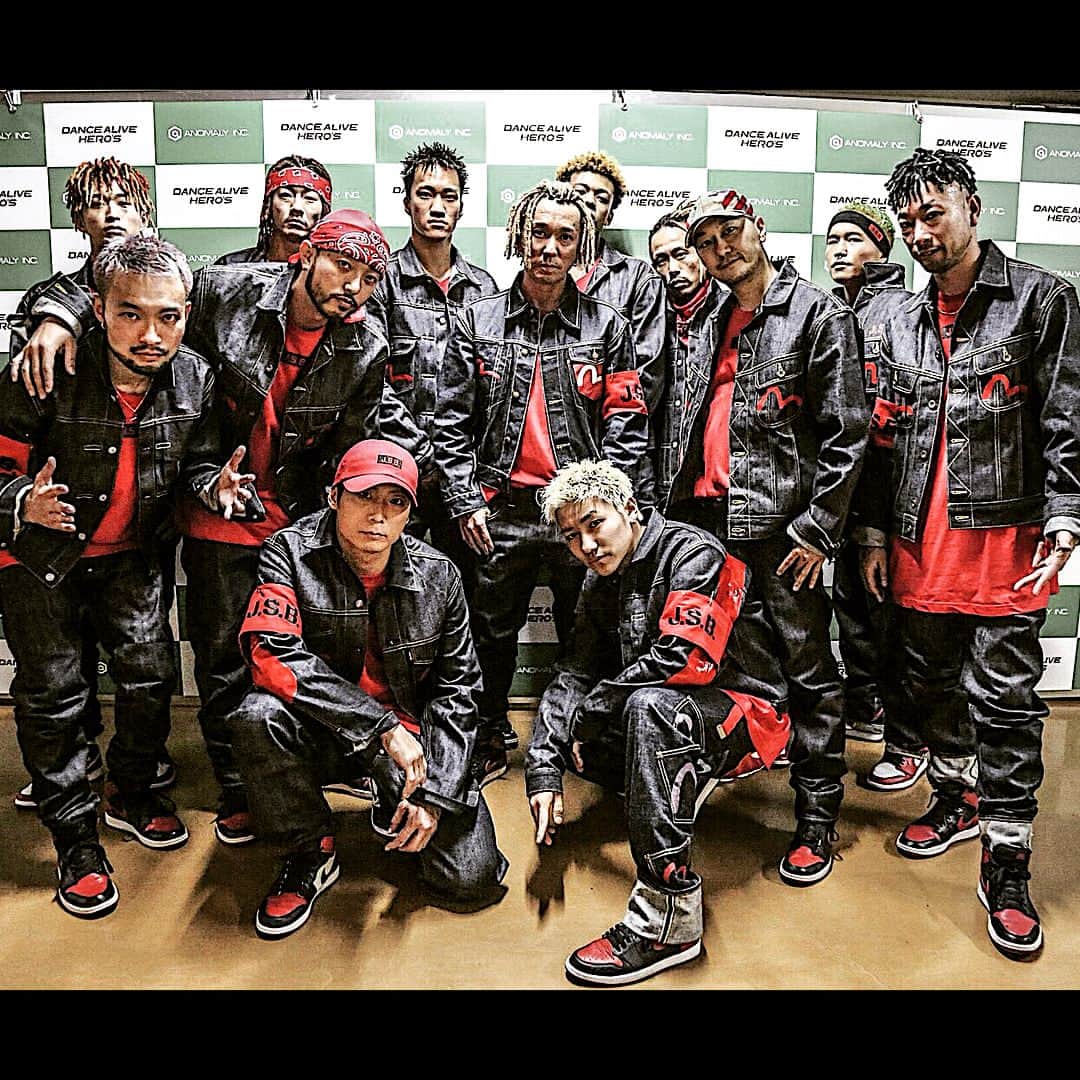 BOBBYのインスタグラム：「🔥J.S.B. underground 🔥 💥DANCE @ LIVE HERO'S💥  @j.s.b._official  #jsb #jsbunderground  #dancealive  #evisu #evisujeans」